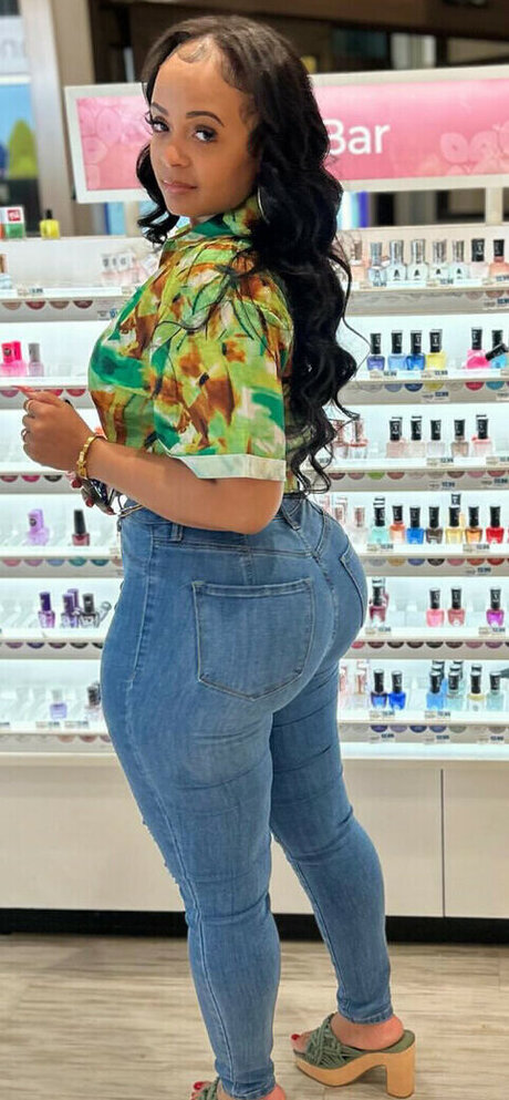 grandma onlyfans xxx scene