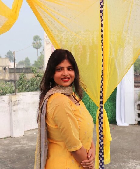 Tulika Snehil onlyfans leak