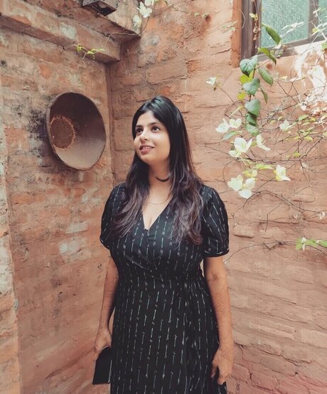 Tulika Snehil onlyfans full