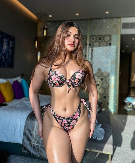 Soniya Singh Khatri onlyfans pics
