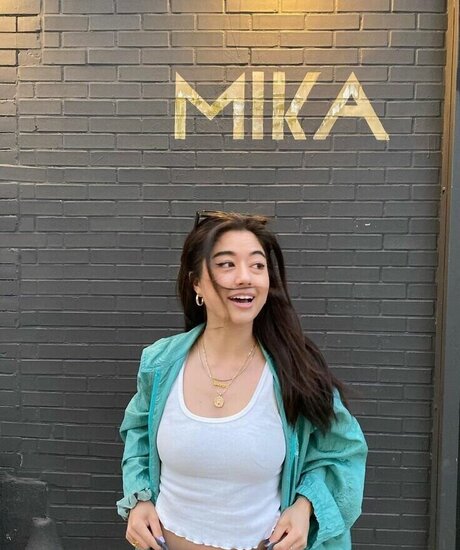 Jennifer Mika onlyfans nide