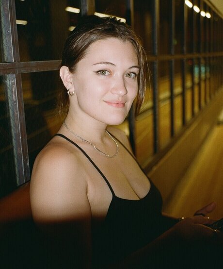 Isa Briones onlyfans lean