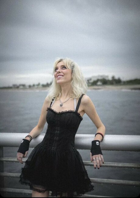 Sophie Powers new onlyfans leaks