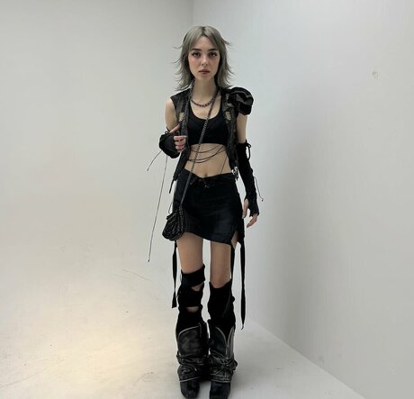 Sophie Powers nude onlyfans