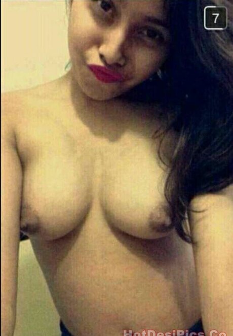 Nudrat Zahra Chowdhury onlyfans leaked