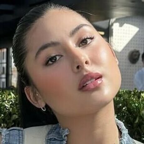 Valeria Guerra feet onlyfans