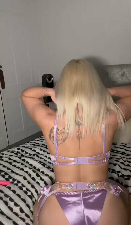 Leah Mogford  render