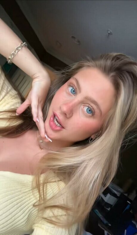 Ravenstar Rothstein ass onlyfans