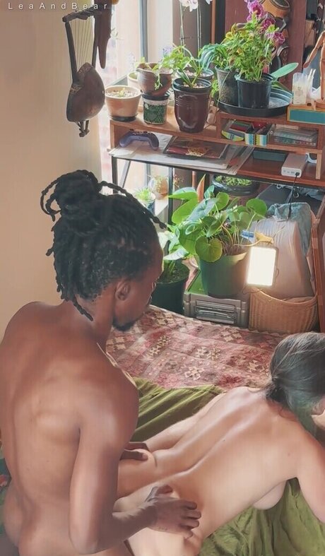 Leah And Bear onlyfans porn