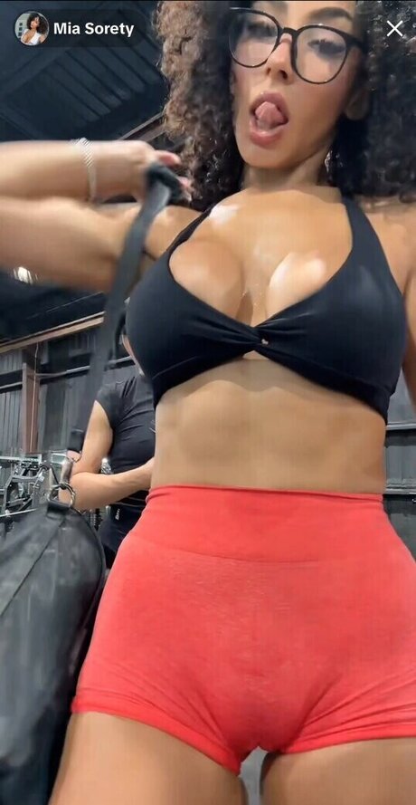 Mia Sorety nude only fans leaks