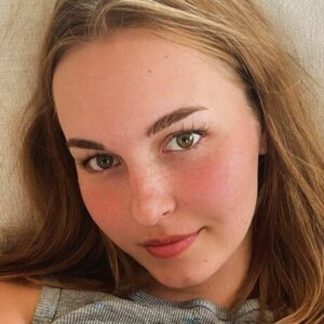 Cassie Claire new onlyfans