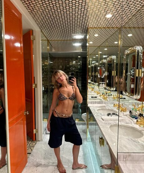 izzipoopi onlyfans nude tits