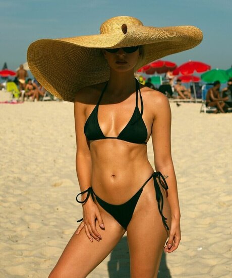 izzipoopi only fans xxx