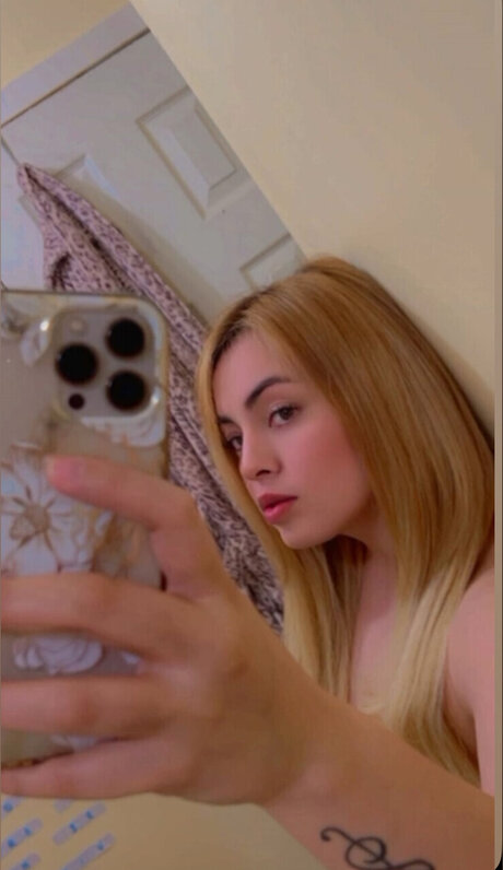 Rubi Slz onlyfans naked