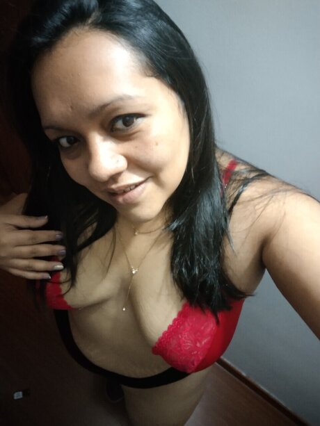 Yenny Ochoa G onlyfans leajs