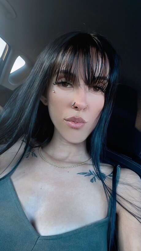 Naughty V_ onlyfans porn