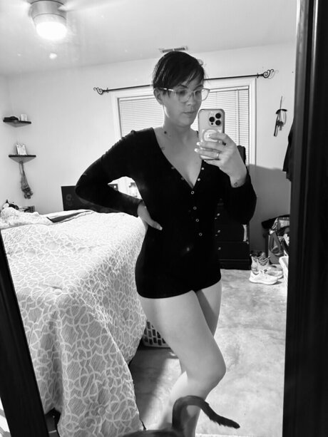 His Hotwife 28 onlyfans nudes porn