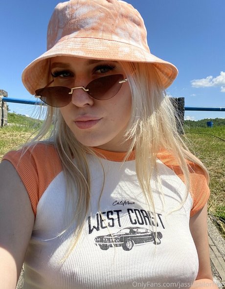 jassietailorfree onlyfans sex