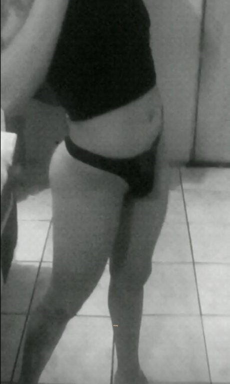 Eva De Blair onlyfans posts