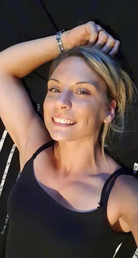 goddesssuzie26 onlyfans nudes leaked