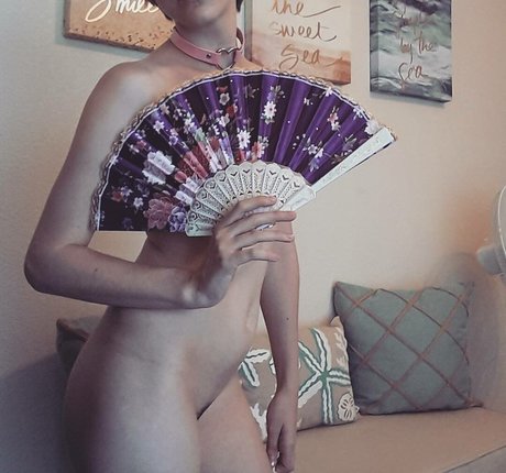 striptease onlyfans sex selfie