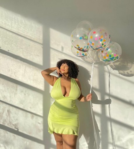 Katelyn Folasade onlyfans sexy