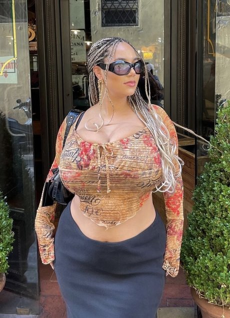 Katelyn Folasade leaked onlyfans