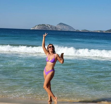 Cristina Ferreira onlyfans content