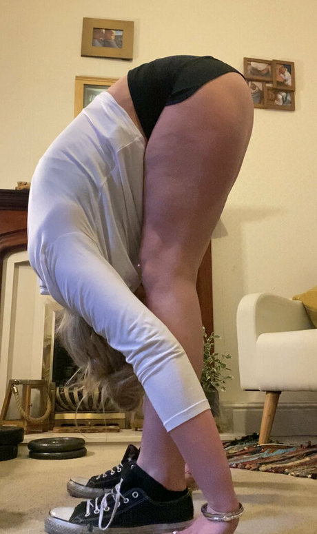 hornycavegirl onlyfans leajs