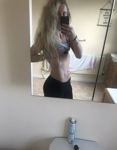 hornycavegirl nude leaked onlyfans