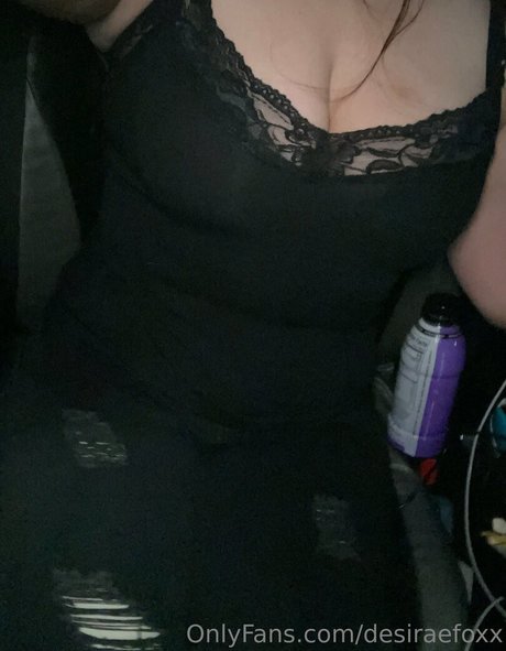 desiraefoxx onlyfans model photo