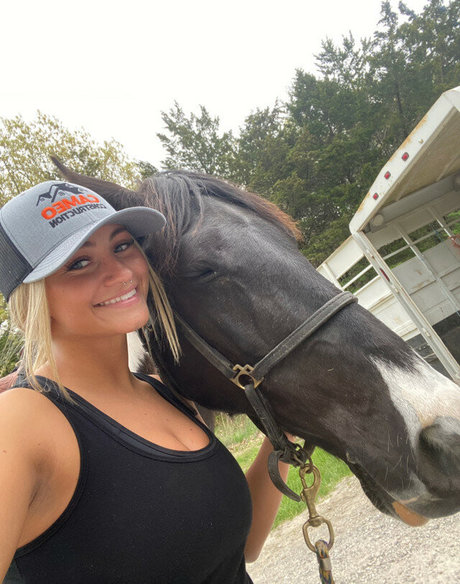 farynlicious onlyfans for free