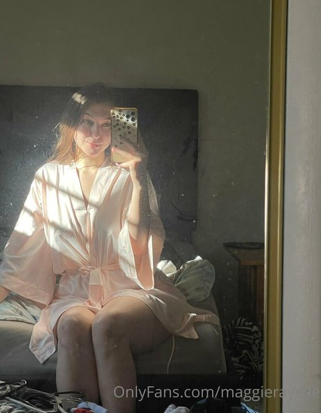 maggierayelle nude only fans