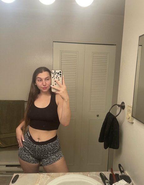 maggierayelle onlyfans sex leaks