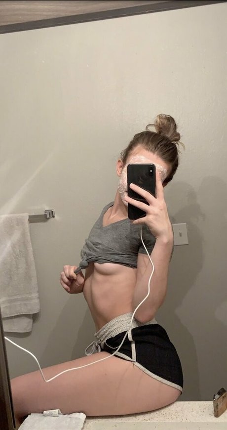 luna griffinn onlyfans nsfw