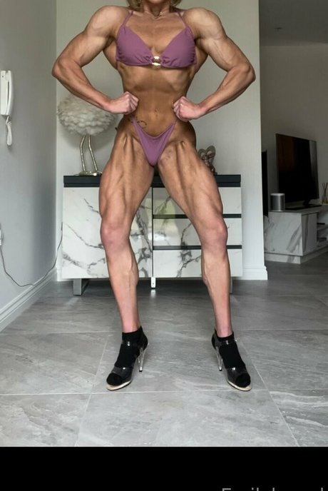 muscular onlyfans beautiful naked scene