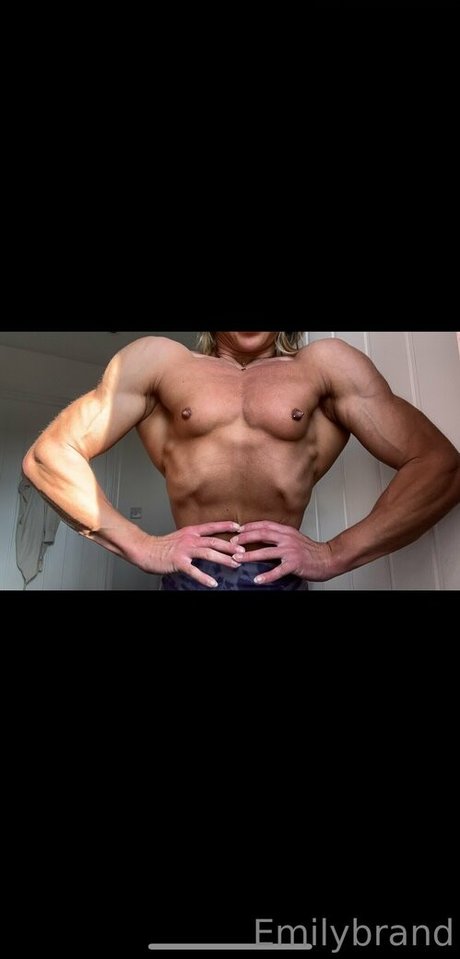 emilyjbrand98 onlyfans tits