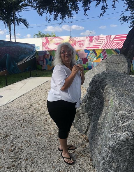 thebumbumbaroness onlyfans ass