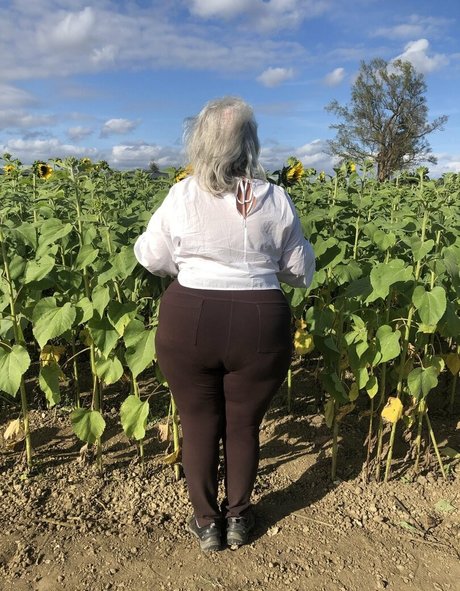 thebumbumbaroness onlyfans nude pictures