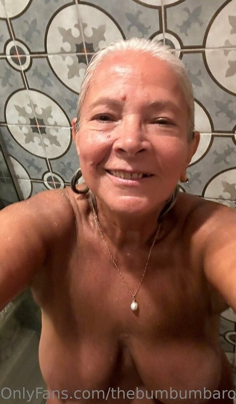 thebumbumbaroness onlyfans leaks.