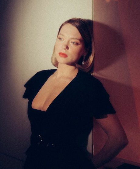 psychologist onlyfans sexy nude print