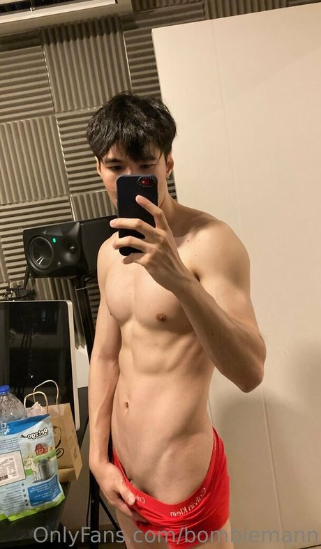 bombiemann only fans porn