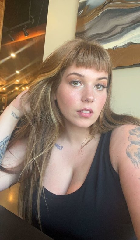 blonde strip onlyfans perfect artwork