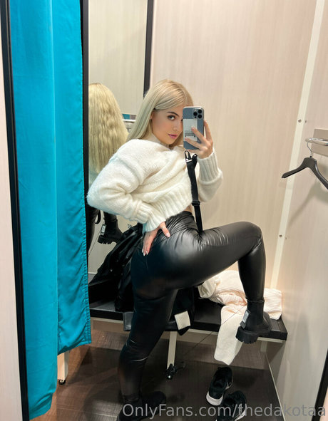 thedakotaa onlyfans leaked nude