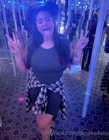 desireedeep nude onlyfans leaked