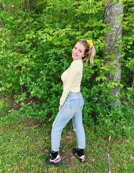 black lesbian onlyfans pornos artwork