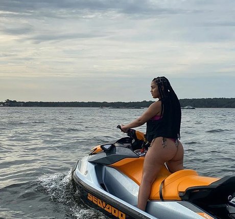 Ashley Bobbio onlyfans leaked dirtyship