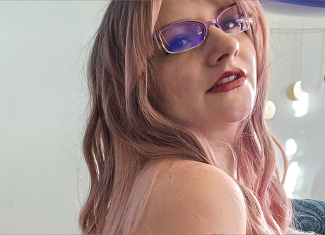 Pedi Petite only fans photos