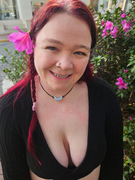 Luna Rae onlyfans boobs