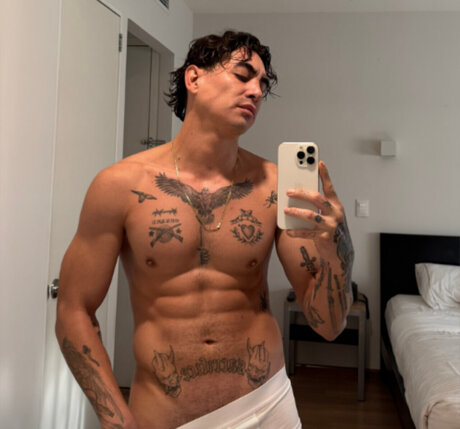 Eduardo Suave nudes only fans